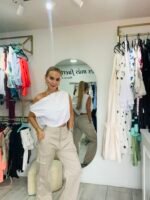 Blusa blanca cuello bandeja en popelina - Imagen 2