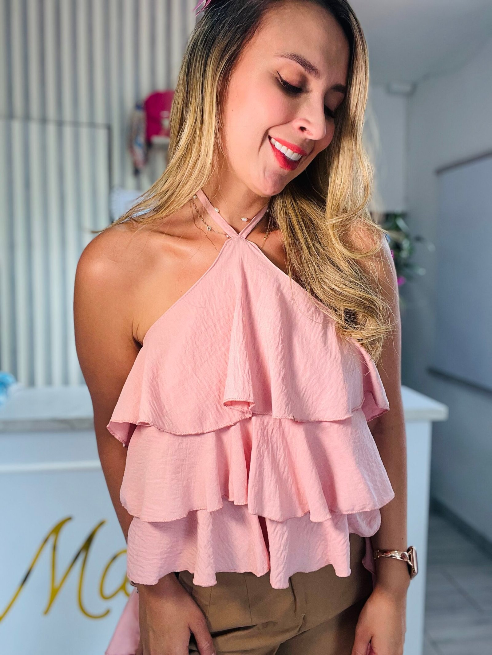 img_2511 Blusa palo de rosa con boleros y anudo en el cuello - Imagen 1