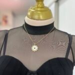 Cadena de corazón con detalles de brillo — elegante y romántica