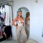 Pantalón cargo nude en popelina — pretina mixta y bolsillos funcionales