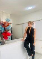 Enterizo cuello hamaca con escote en la espalda — fresco y ajustable - Imagen 2