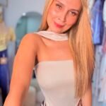 Body Drapeado Escote Halter en Lycra Doble – Estructura, Elegancia y Comodidad