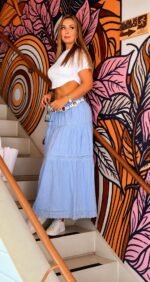 Falda larga azul claro