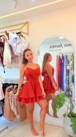 Vestido rojo, ajustable en espalda, talla única